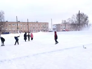 В с. Мурзицы начал функционировать хоккейный корт!